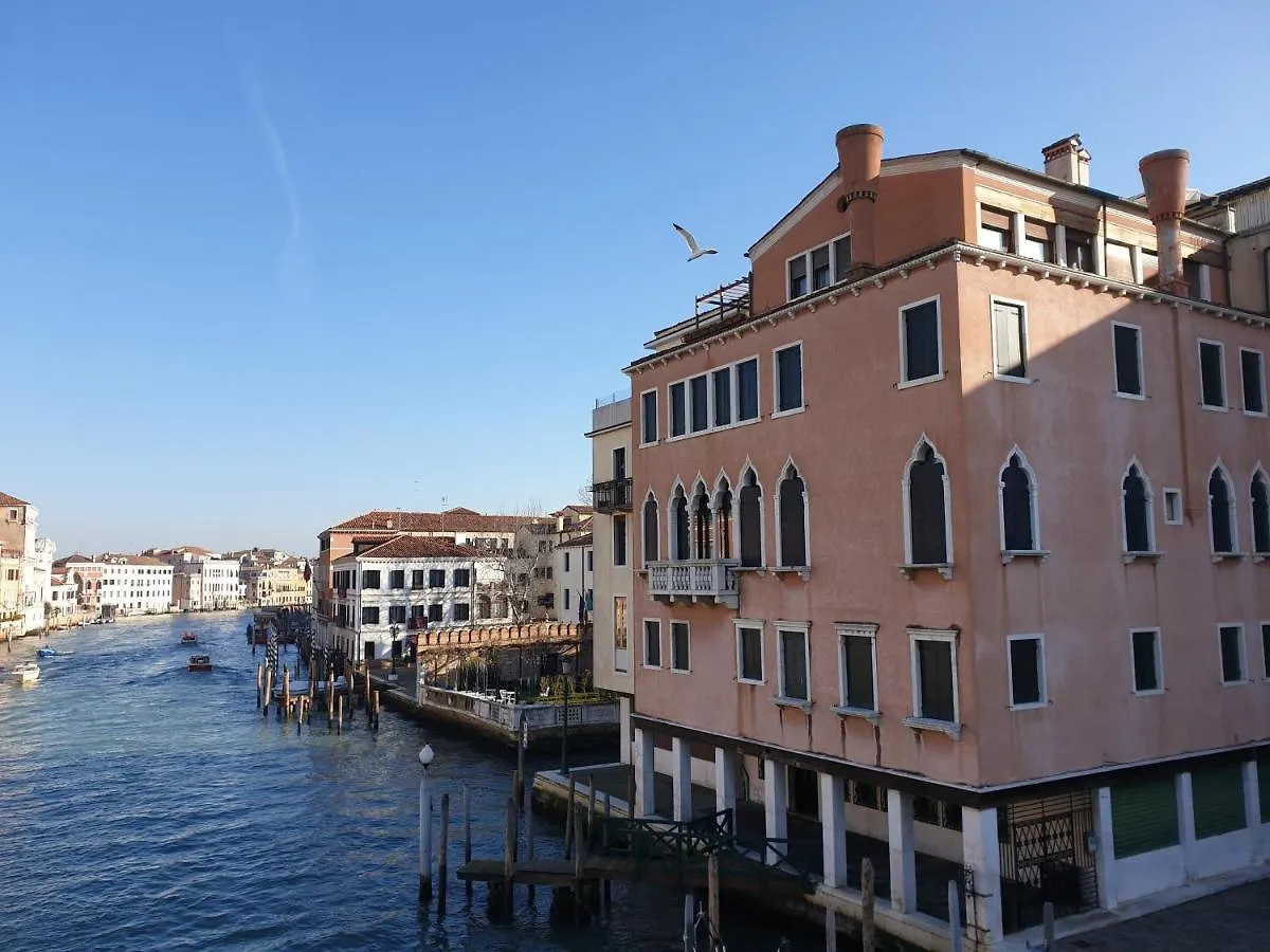 Lhost In Venice - The Big Dream Apartamento